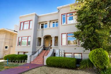 Main picture of 2814 College Ave
