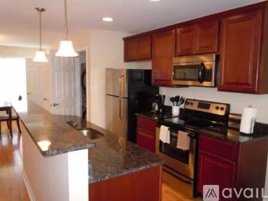 Main picture of 1003 Barrett St