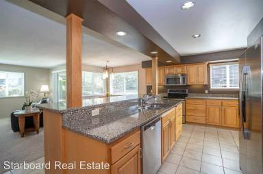 Main picture of 4322 Soundview Dr W