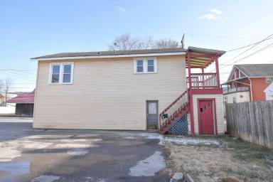 Main picture of 108 W Bald Eagle St