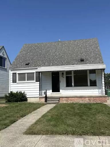 Main picture of 28564 Rush St