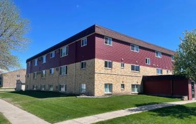 Main picture of 915 32nd Ave S