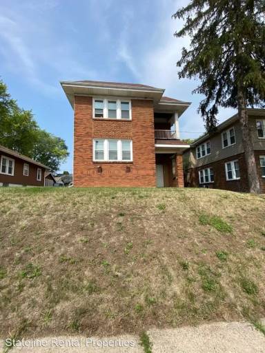 Main picture of 1224 N Rockton Ave