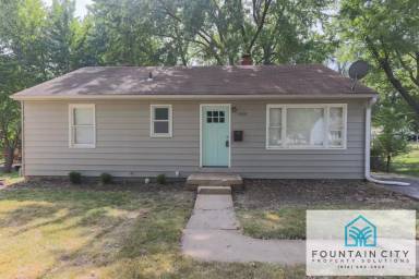 Main picture of 1101 NE 66th Ter