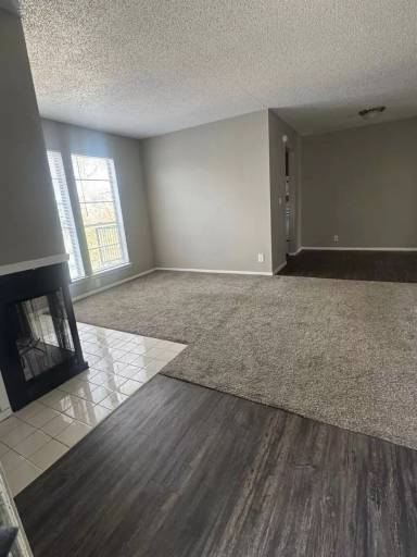 Main picture of 2401-27 E 55th Pl