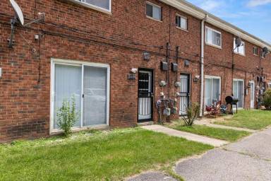 Main picture of 5568 Perkins Rd