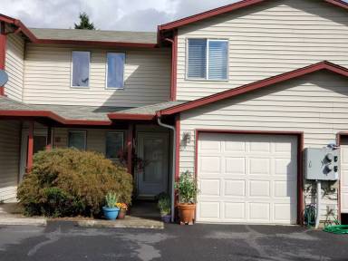 Main picture of 8612 NE Burton Rd