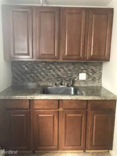 Main picture of 25 Waterman Ave