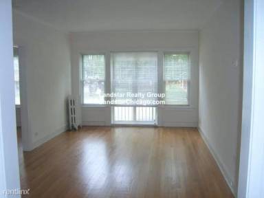 Main picture of 730 Reba Pl