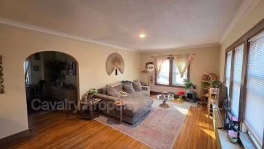 Main picture of 602 N 10th Ave E