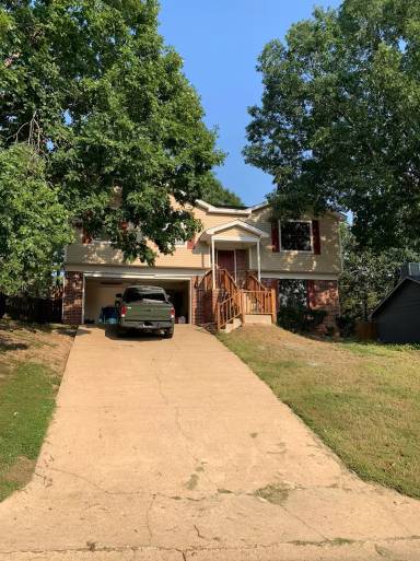 Main picture of 1709 Gamble Rd