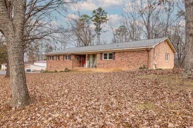 Main picture of 24752 Kates Dr