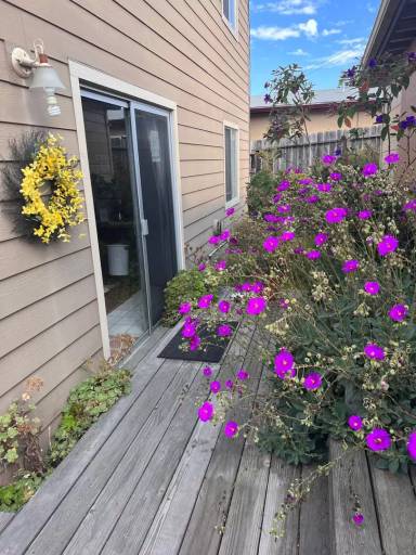 Main picture of 2870 Fir Ave