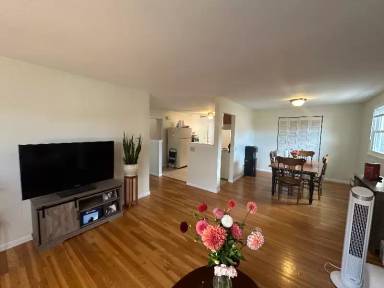 Main picture of 55 Wedgewood Rd