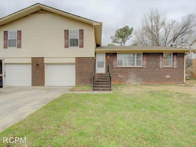 Main picture of 6010 Ellington Rd NW