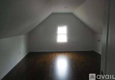 Main picture of 953 Longbrook Ave