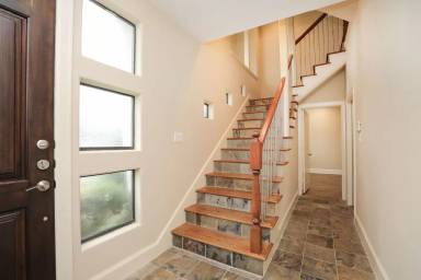 Main picture of 1205 Birdsall St