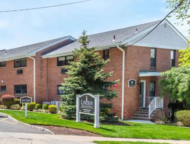 Main picture of 60 E Linden Ave