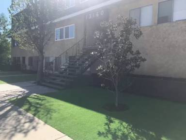 Main picture of 13160 Victory Blvd