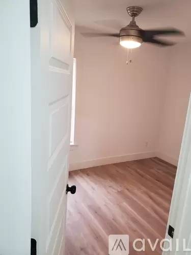 Main picture of 2825 Bideker Ave