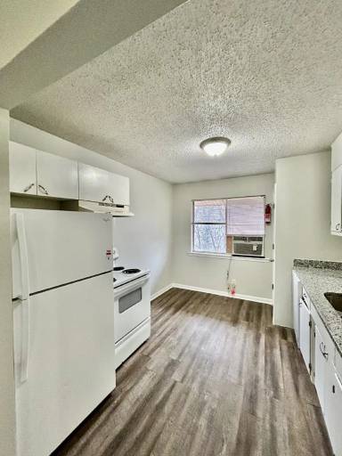 Main picture of 207 Valley View Ave