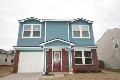 Main picture of 3205 Lakeland Dr