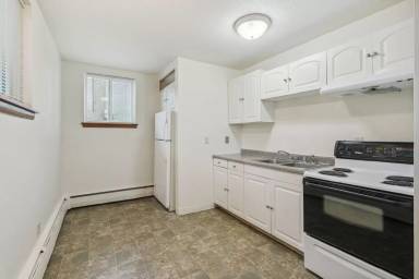 Main picture of 5547 Lyndale Ave N