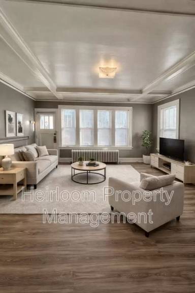 Main picture of 601 N 27th Ave W