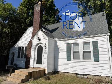 Main picture of 2468 Thomas St