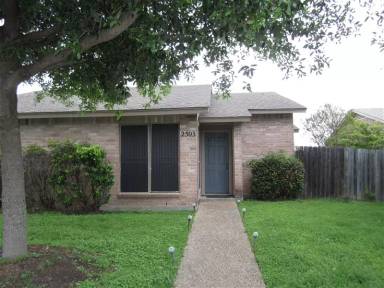 Main picture of 2501 Cypress Dr
