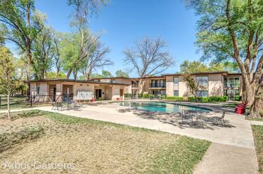Main picture of 1919 34th St