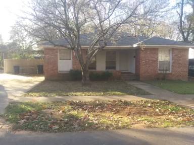 Main picture of 6408 Lexington Ave