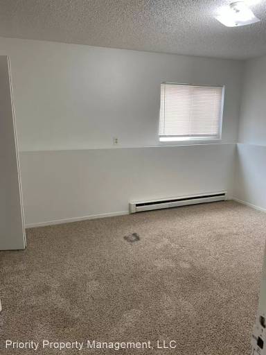 Main picture of 1008 Elon Ave