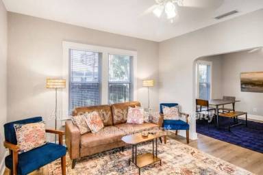 Main picture of 702 NW 2nd Ave