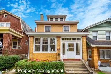 Main picture of 179 Saint Joseph St