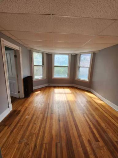 Main picture of 1037 University Pl