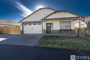 Main picture of 1756 NW Upas Pl