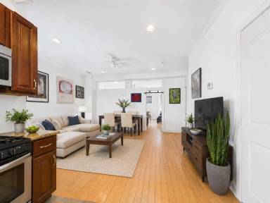 Main picture of 1621 Green St