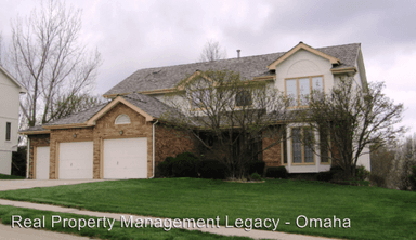 Main picture of 2620 N 132nd Ave