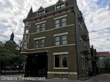 Main picture of 203 W 6th St