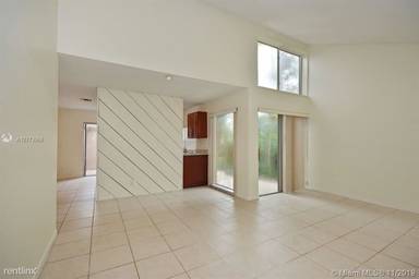Main picture of 9005 NW 13th Ct