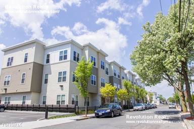 Main picture of 34 Bonair St