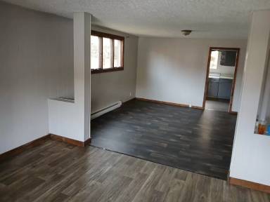 Main picture of 124 Brown St