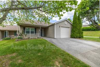 Main picture of 8613 Little Field Way