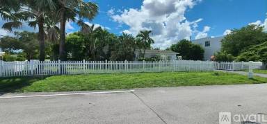 Main picture of 200 NW 9th St
