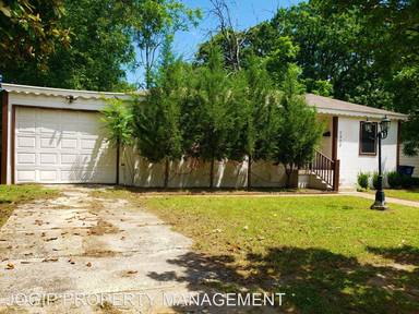 Main picture of 2929 Sharon St