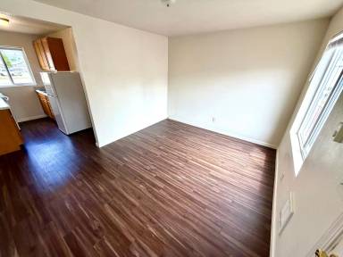 Main picture of 920 Winchester Ave