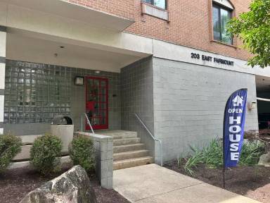 Main picture of 203 E Fairmount Ave