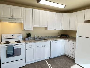 Main picture of 380 E Clarendon St