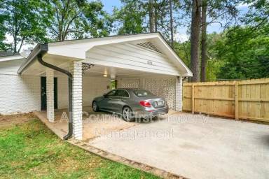 Main picture of 3375 Toney Dr